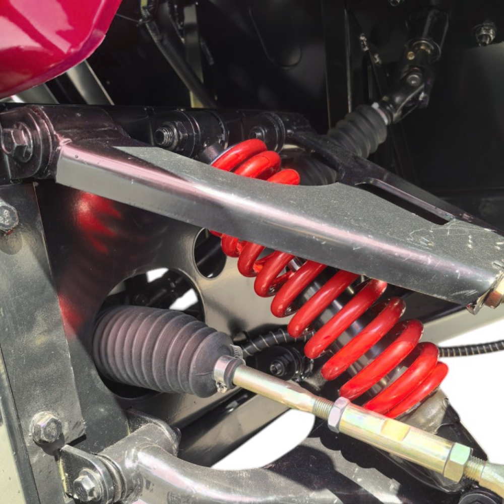 Гольфкар GreenCamel Сонора A42L (4+2, 4kW AC, R14 литые) LUX lifted красный 5